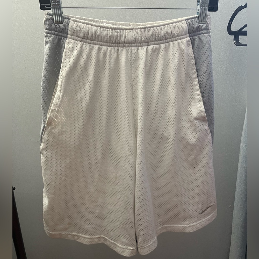 Nike Men’s Athletic Shorts in White and Gray
